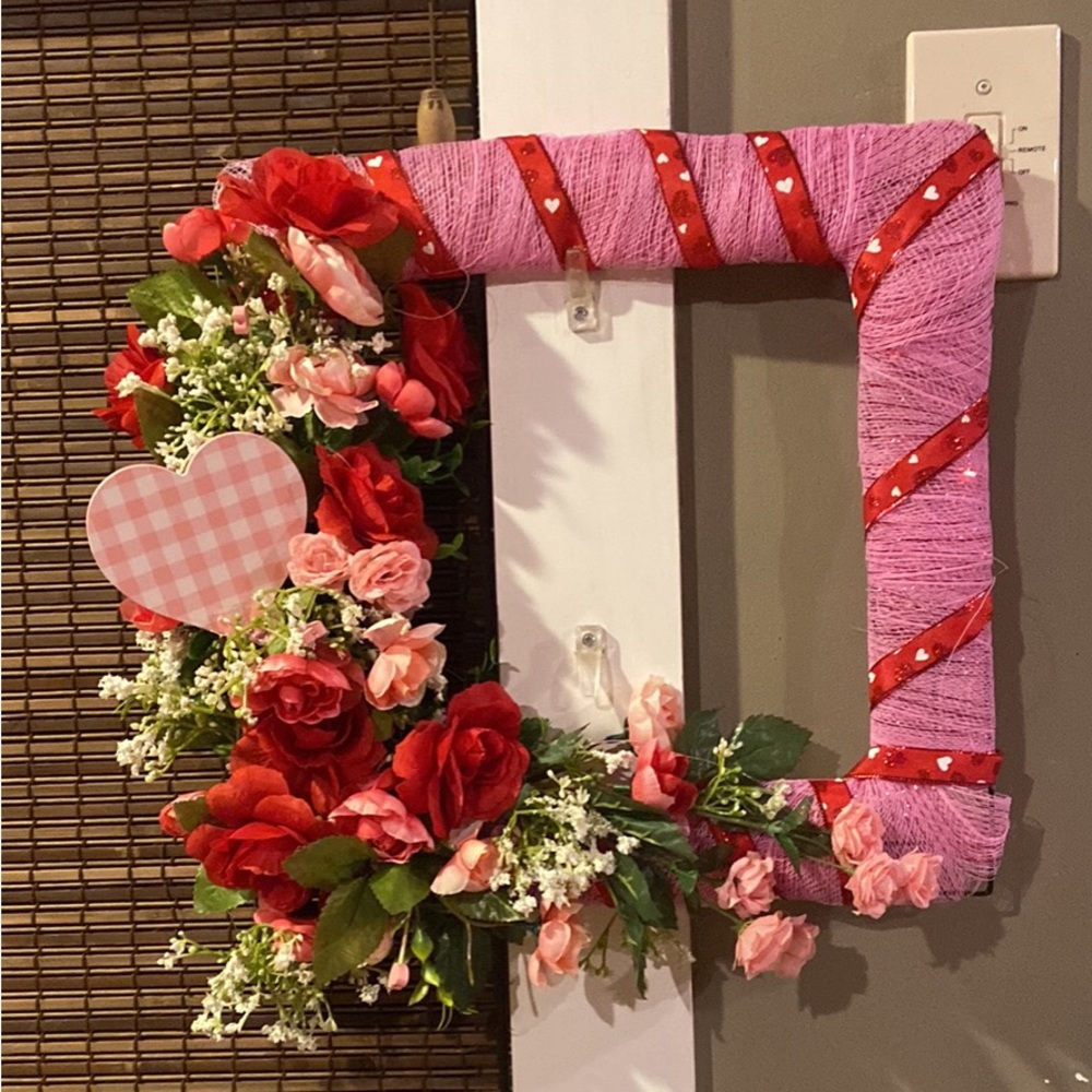 Beautiful Valentines Day Wreath